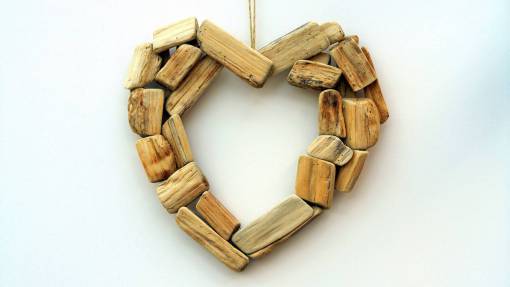 arts-culture-and-entertainment arts  crafts  design  wood  heart  ornament  decorate
