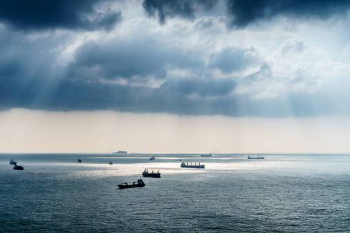 sunbeam boats  ships  ocean  sea  water  sunbeams  sky