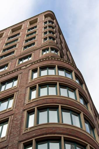 daytime building  perspective  city  sky  exterior  architecture  windows