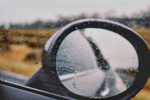 espejo coche espejo viaje transporte vehículo carretera lluvia