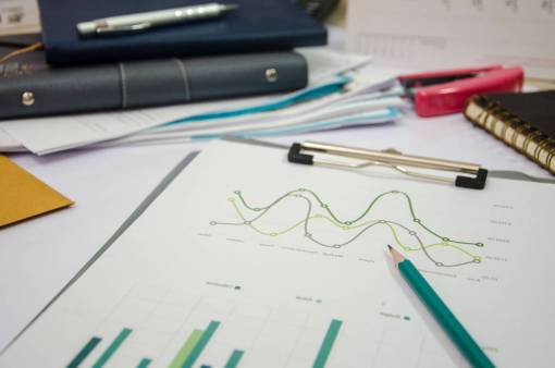 datos gráfico de datos bolígrafo bloc de notas dibujos gráfico de barras