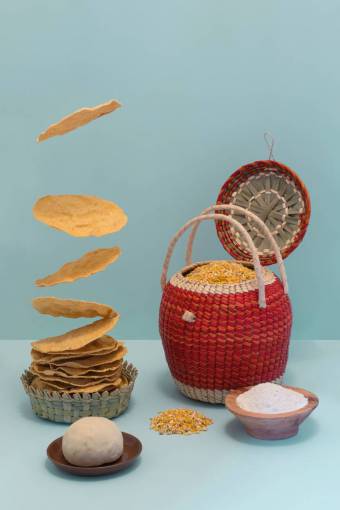 chip comida canasta de picnic plato plato chips de maíz