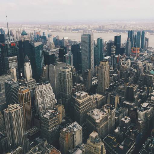 altura Arquitectura de edificios de la ciudad de Nueva York torres de gran altura antena