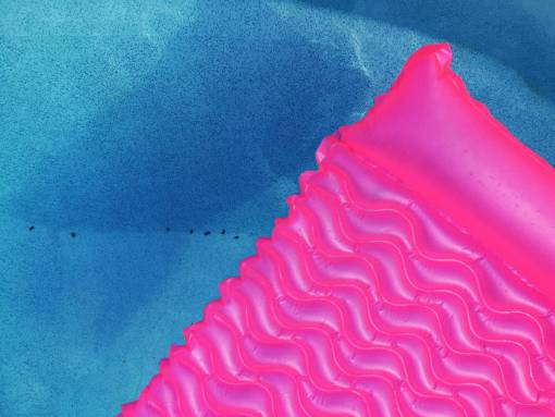 swim-in-nature swim  pool  bed  blue  life buoy  vacation
