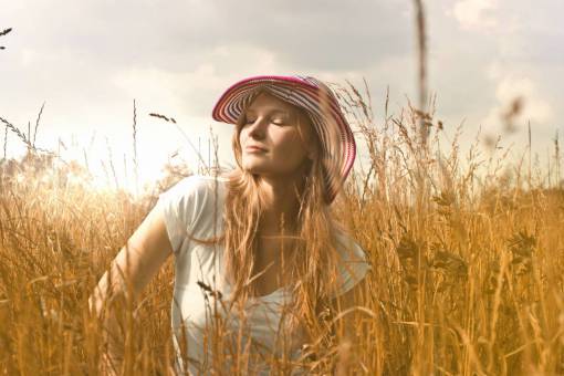 wheat woman  sun  hat  field  farm  wheat  grass