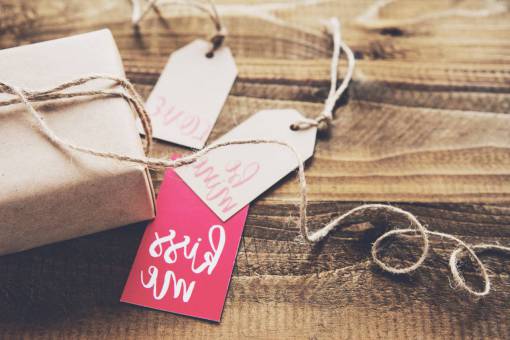 etiqueta etiqueta de papel de regalo de mesa de madera san valentín