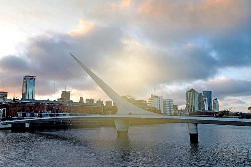Puente de la Mujer (Puente De La Mujer) al atardecer, Buenos Aires, Argentina