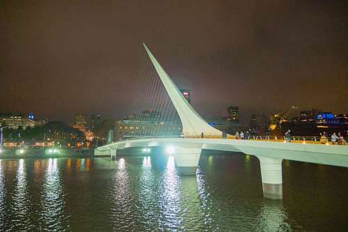 puente de mujeres Puente de la Mujer (Puente De La Mujer) por la noche, Buenos Aires, Argentina