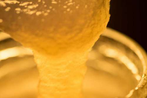 vitality Raw organic royal jelly detail