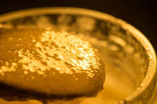 vitality Raw organic royal jelly detail