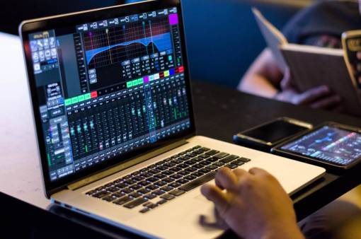 musica monitor de ingeniero de sonido