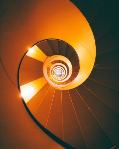 espacio Escalera de caracol vista desde abajo