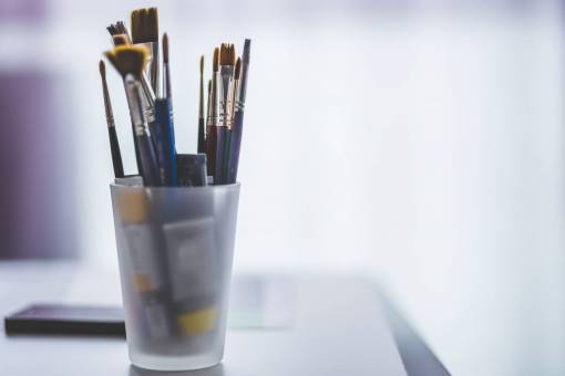 suministro pinceles para pintar material artístico artista