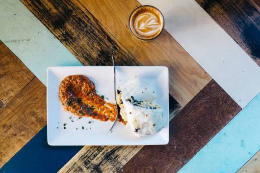 burrito breakfast  burrito  coffee  latte  food
