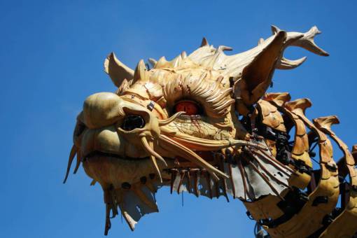 fantasia cabeza de dragón arte estatua cielo celebración animal