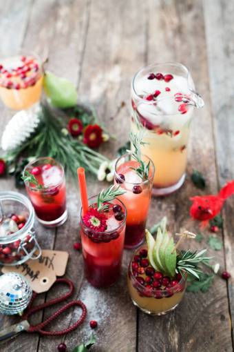 presentation-speech drink  beverage  fruit  juice  home  made  wooden