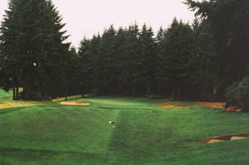 golf golf course  fairway  green  sand trap  sports  trees  forest