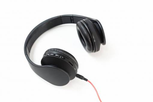 headphones  headset  music  black  speaker  electronic  gadget