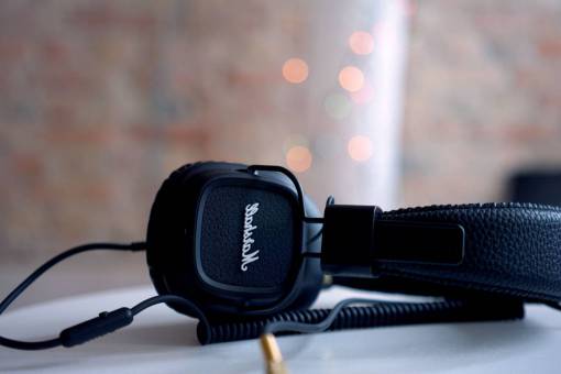 marshall  audio  speaker  equipment  music  headphone  mockup
