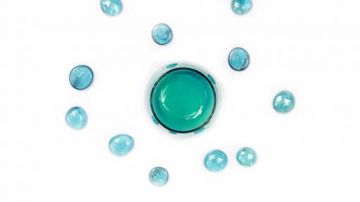 contenido contenedor de mesa verde azul blanco gota de agua