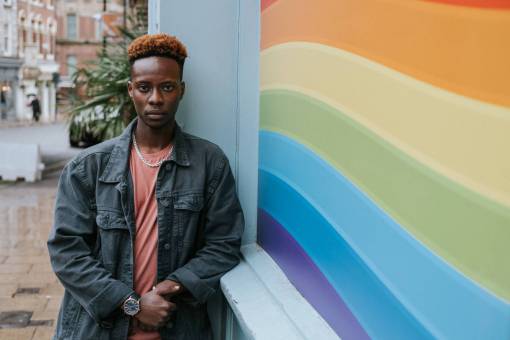 transgenero Un hombre transgénero está orgulloso de quién es