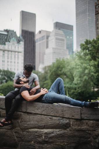 cuidado Capturando el amor, la historia de una pareja gay