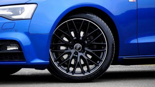 ruedas coche azul ruedas audi lujo