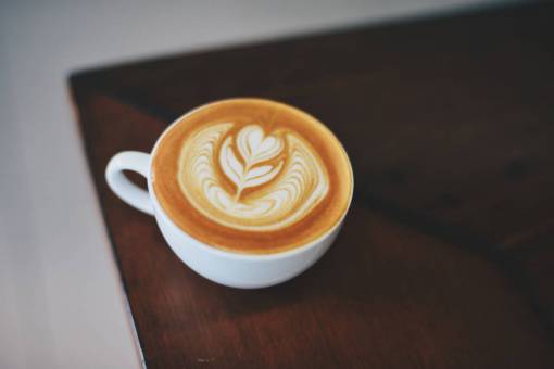 procesador café cafe madera taza caliente taza blanca