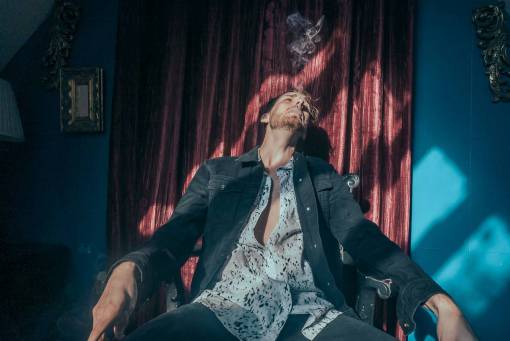 chill people  man  waster  tired  relax  chill  smoke