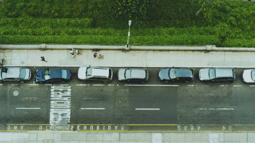 lane road  lane  car  vehicle  traffic  green  grass