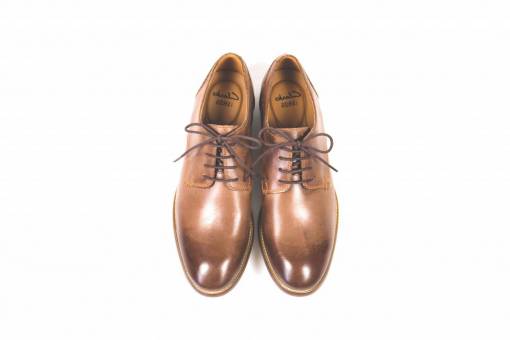footwear still  items  things  footwear  shoes  brogues  men