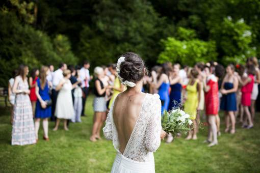 contenido mujer niña dama gente espalda eventos boda