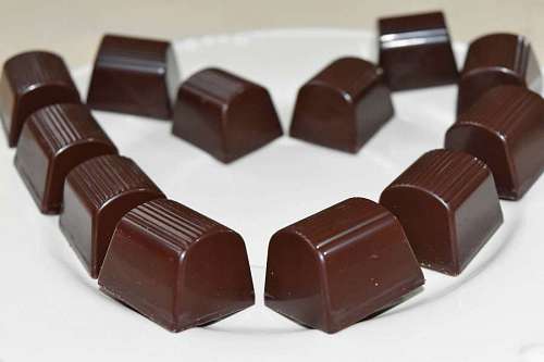 chocolate caramelo leche dulce azúcar cacao oscuro ansiedad postre delicioso confitería reducir alimentos ayudar a pegar werindia fusión