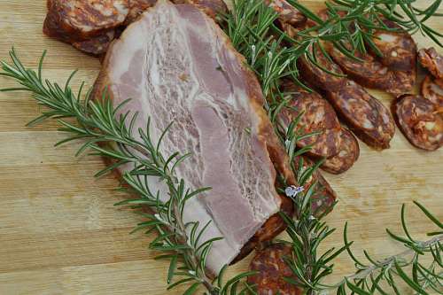 lomo eating  garnish  pork loin  rosemary 