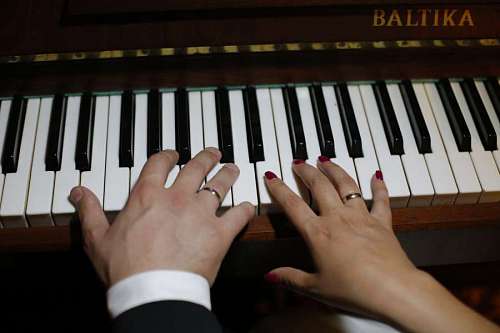 armonía melodía instrumento piano músico sonar canción pianista sintetizador
