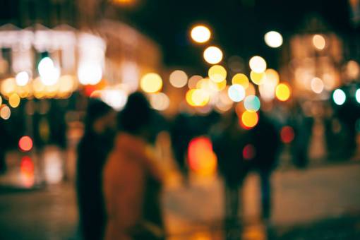 bokeh urbano ciudad calle noche luces oscuras