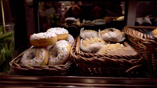 netherlands brown  basket  food  doughnut  sweets  dessert  restaurant