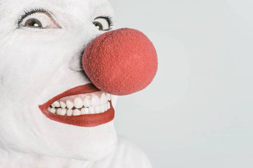 lapiz labial payaso maquillaje nariz roja lápiz labial blanco