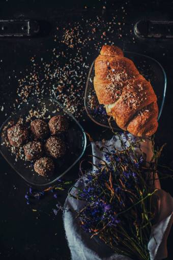 croissant croissant  pastries  dessert  baking  food
