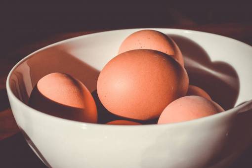 pile food  cook  eggs  stack  pile  bowl  light