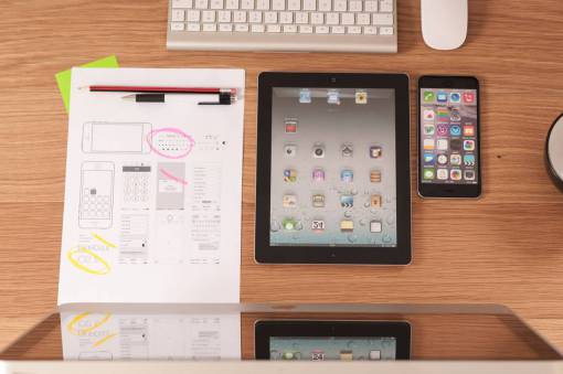 sketch iphone  mobile  smartphone  ipad  tablet  papers  sketch