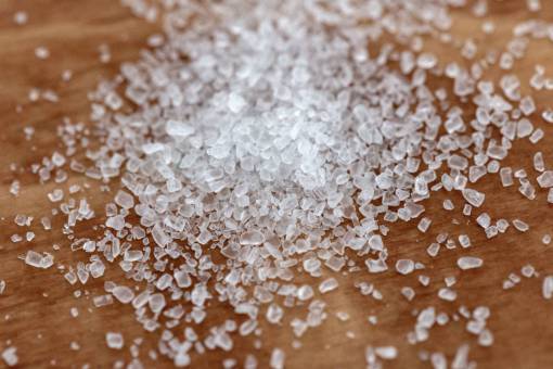 vet macro  salt  table  close up  food  crystals  woodgrain