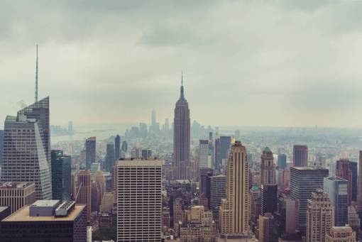 El horizonte de la ciudad de Nueva York, edificios Empire State, torres altas