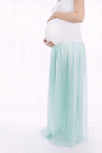 madrid gente mujer madre embarazada bebe