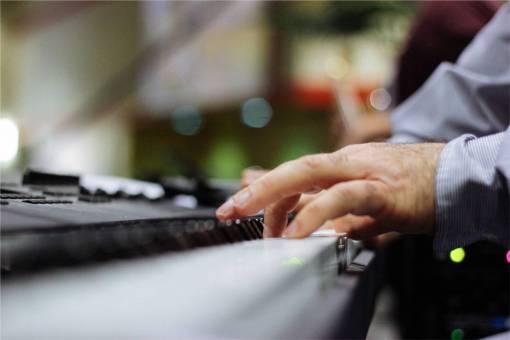 piano piano  keyboard  musical instrument  musician  hands  entertainment
