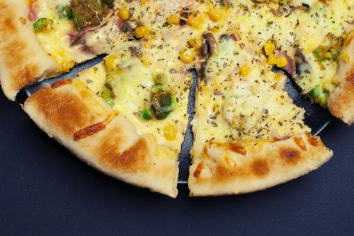 pizza pizza  cheese  crust  food  lunch  dinner
