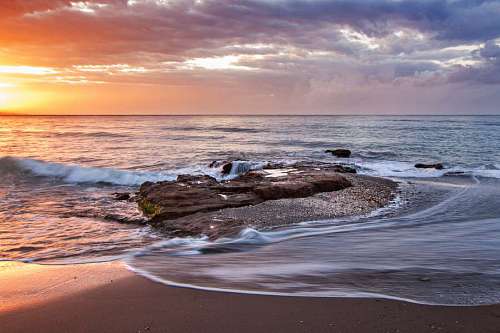 sea  ocean  water  waves  nature  rocks  horizon