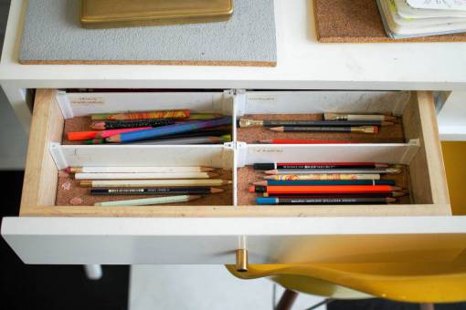 drawers table  drawer  pen  paintbrush  artist  draw
