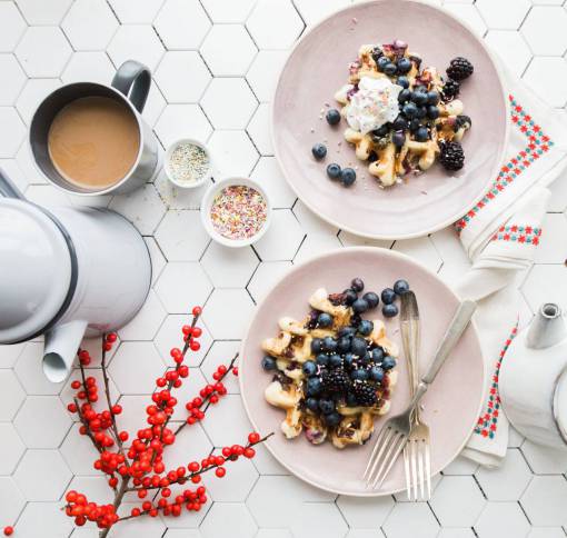 teapot tableware  blueberry  fruit  food  sweets  dessert  teapot