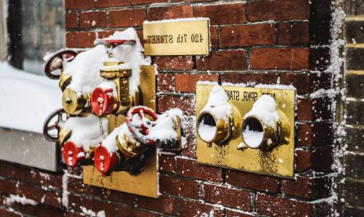 hose bricks  wall  hoses  street  city  urban  snow